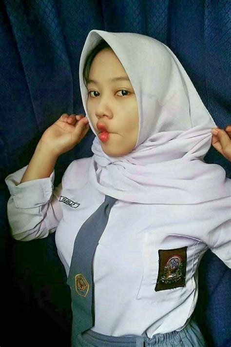 jilbab sma ngentot|Baru:Pelajar SMA jilbab ngentot pake kondom 2:20